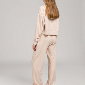 Chic set off white